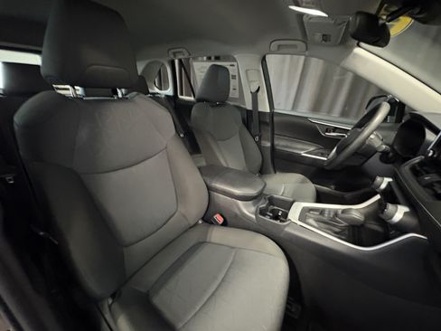 Certified 2025 Toyota RAV4 XLE AWD/4WD image 37