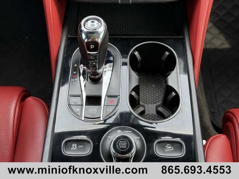 Used 2019 Bentley Bentayga image 19