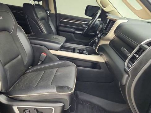 Used 2019 RAM 1500 Laramie AWD/4WD image 22