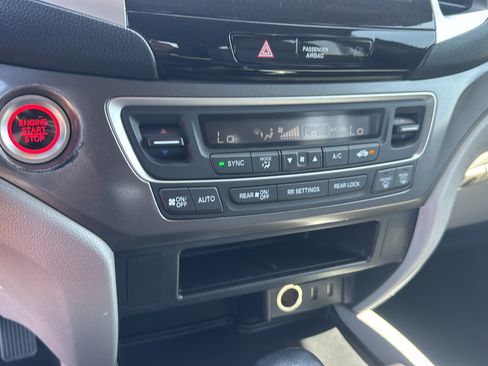 Used 2018 Honda Pilot EX image 28