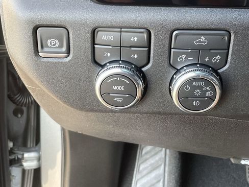 Used 2026 GMC Sierra 1500 Elevation w/ Preferred Package image 18