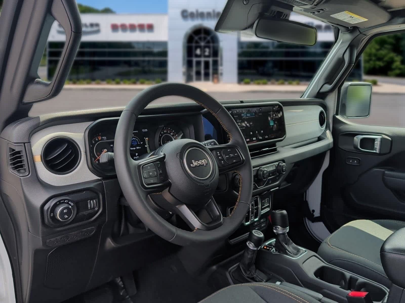 Used 2024 Jeep Gladiator Sport AWD/4WD image 13