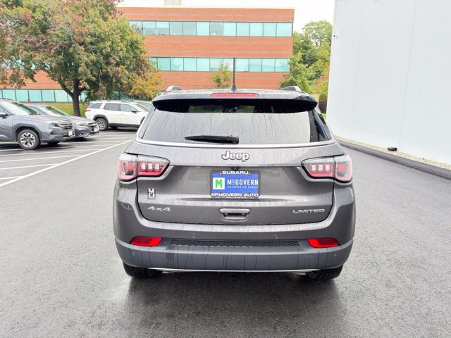 Used 2023 Jeep Compass Limited w/ Sun and Sound Group AWD/4WD image 7