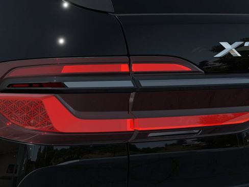 New 2027 BMW X7 xDrive40i w/ Executive Package AWD/4WD image 8