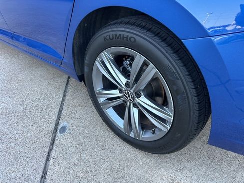 Used 2024 Volkswagen Jetta SE image 9