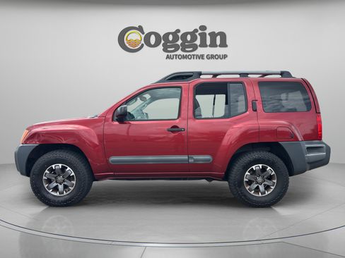 Used 2015 Nissan Xterra PRO-4X w/ Pro-4x Leather Package AWD/4WD image 2