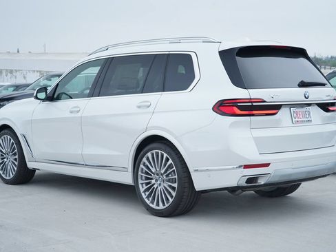 New 2027 BMW X7 xDrive40i AWD/4WD image 7