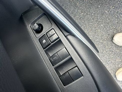 Certified 2024 Toyota Corolla Cross AWD Hybrid image 31