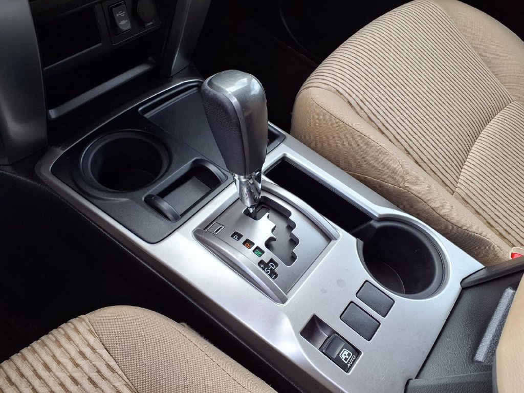 Used 2015 Toyota 4Runner SR5 RWD image 27