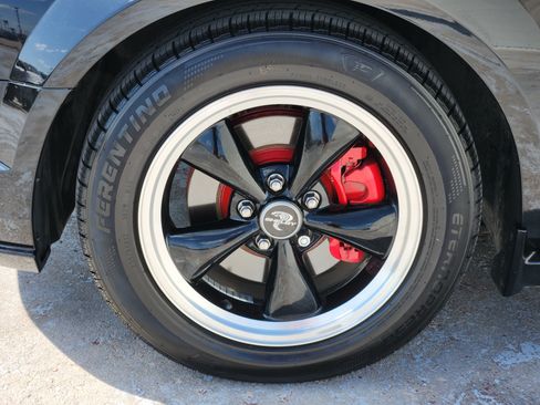 Used 2006 Ford Mustang GT Premium RWD image 12
