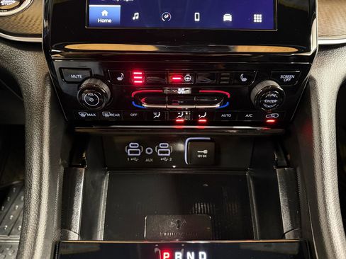 Used 2024 Jeep Grand Cherokee L Laredo image 18