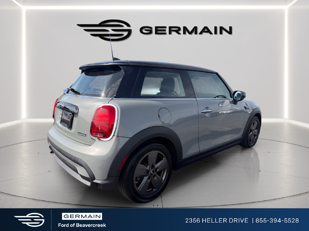Used 2023 MINI Cooper 2-Door Hardtop FWD image 8