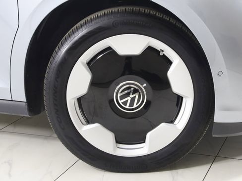 Used 2025 Volkswagen ID. Buzz Pro S image 17