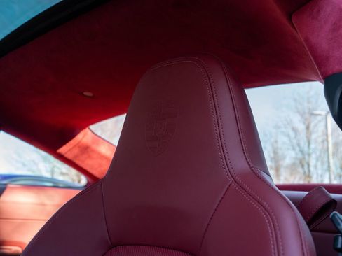 Certified 2024 Porsche 911 Carrera 4S image 33