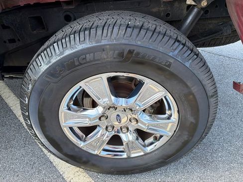 Used 2016 Ford F150 Lariat w/ Equipment Group 502A Luxury image 19