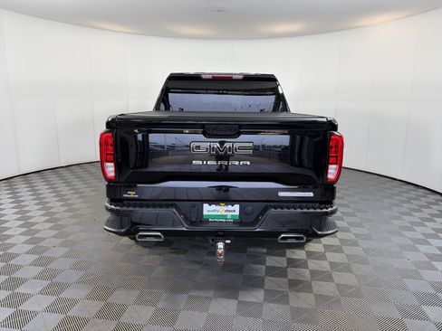 Used 2024 GMC Sierra 1500 Elevation w/ LPO, Elevation Black Package AWD/4WD image 9