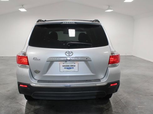 Used 2012 Toyota Highlander SE image 8