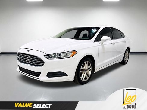 Used 2013 Ford Fusion SE FWD image 1