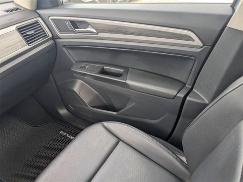Used 2021 Volkswagen Atlas SEL image 26