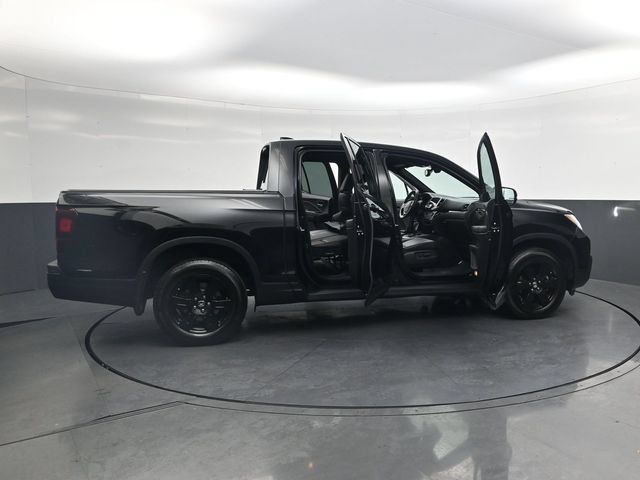 Used 2018 Honda Ridgeline Black Edition image 40