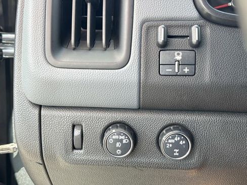 Used 2016 Chevrolet Colorado Z71 AWD/4WD image 19