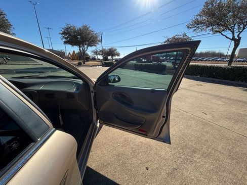 Used 1999 Mercury Sable LS image 15