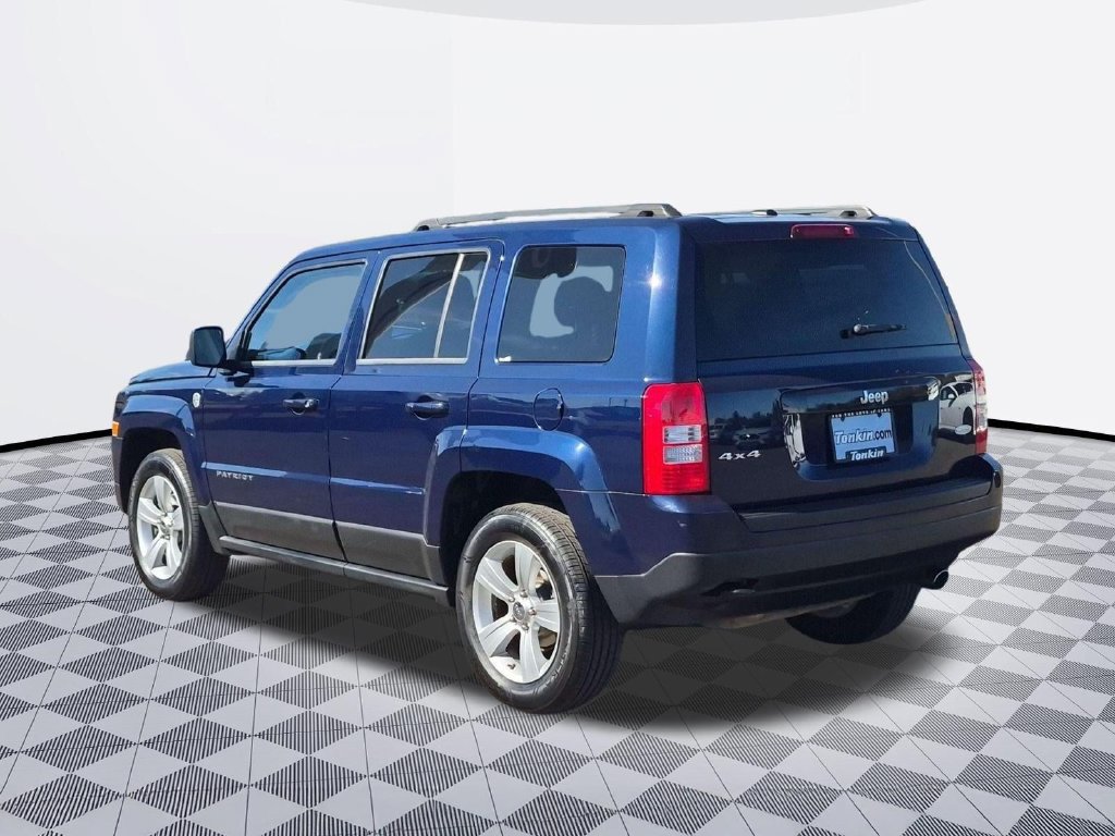Used 2012 Jeep Patriot Latitude w/ Sun/Sound Group AWD/4WD image 4