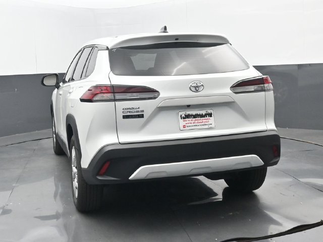 Used 2026 Toyota Corolla Cross L FWD image 4