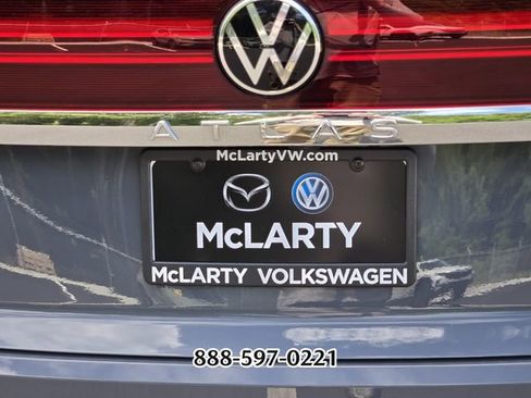 Used 2026 Volkswagen Atlas Cross Sport SE AWD/4WD image 16
