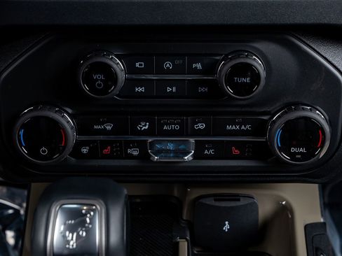 Used 2026 Ford Bronco Outer Banks AWD/4WD image 26