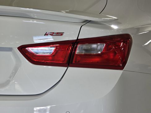 Used 2024 Chevrolet Malibu RS image 12