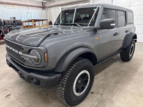 Certified 2023 Ford Bronco Badlands w/ Sasquatch Package AWD/4WD image 4