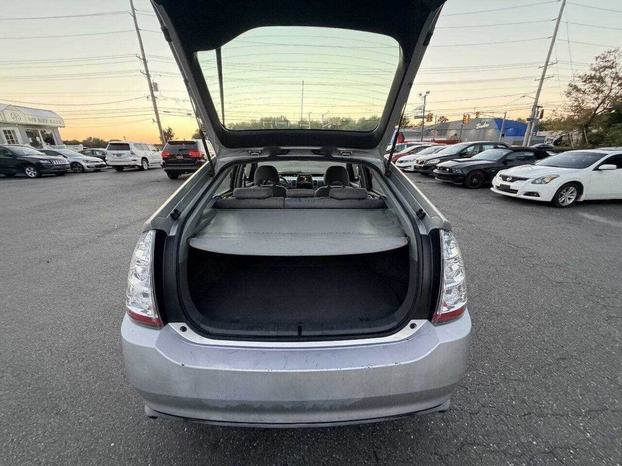 Used 2007 Toyota Prius w/ Pkg 2 FWD image 28