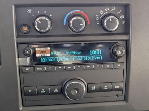 New 2025 GMC Savana 2500 Work Van w/ Chrome Appearance Package image 20