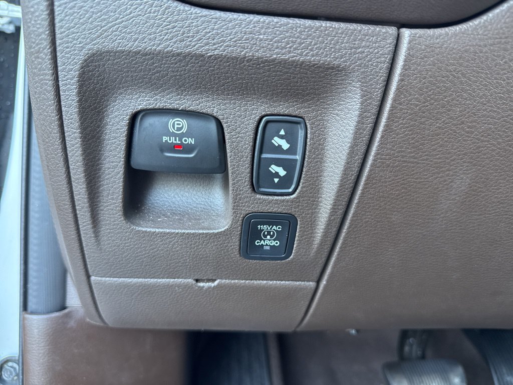 Used 2025 RAM 1500 Limited AWD/4WD image 27