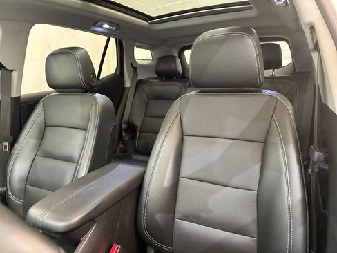 Used 2023 GMC Terrain SLT w/ Infotainment Package II AWD/4WD image 13