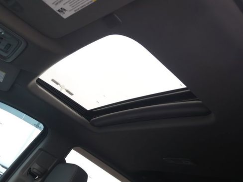 Used 2024 Chevrolet Silverado 2500 LTZ w/ LTZ Plus Package image 35