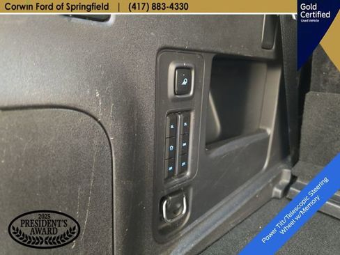 Used 2025 Ford Expedition Active AWD/4WD image 19