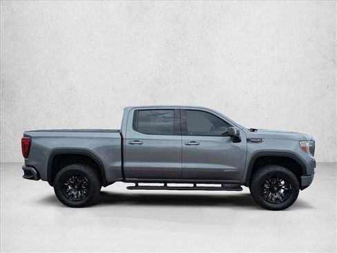 Used 2021 GMC Sierra 1500 AT4 w/ AT4 Preferred Package AWD/4WD image 4