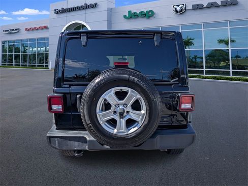 Certified 2022 Jeep Wrangler Unlimited Sport w/ Sun And Sound Package image 6