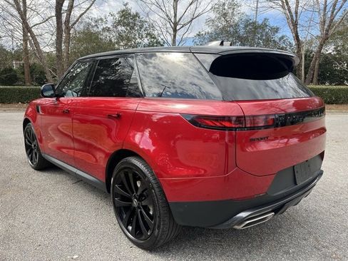 Used 2025 Land Rover Range Rover Sport SE image 7