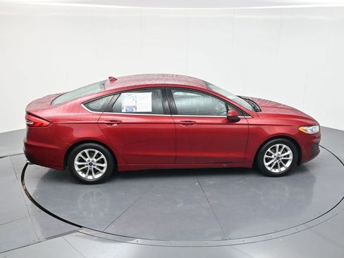 Used 2019 Ford Fusion SE FWD image 36