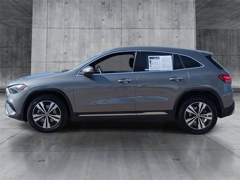 Used 2025 Mercedes-Benz GLA 250 4MATIC w/ Winter Package image 3