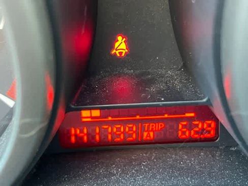 Used 2010 MAZDA MAZDA3 i Touring FWD image 8