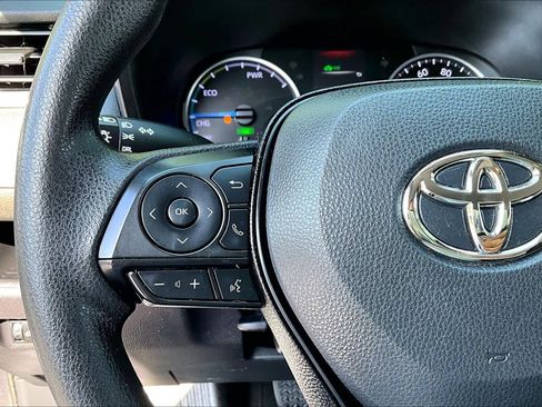 Used 2019 Toyota RAV4 LE AWD/4WD image 23
