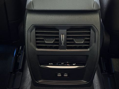 Used 2023 BMW i4 eDrive40 w/ Premium Package RWD image 16