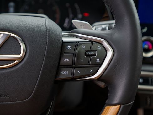 Used 2024 Lexus RX 350 Premium image 27