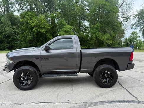 Used 2019 RAM 1500 Express w/ Express Value Package AWD/4WD image 8