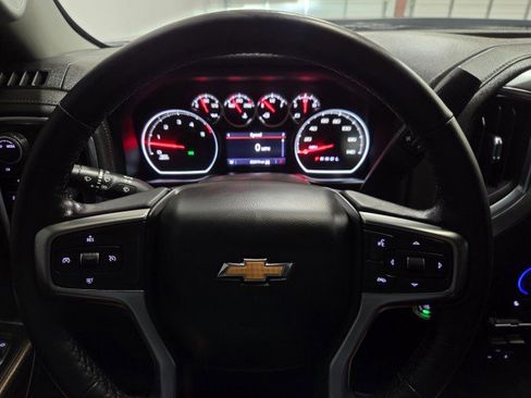 Used 2022 Chevrolet Silverado 2500 LT w/ Convenience Package image 44