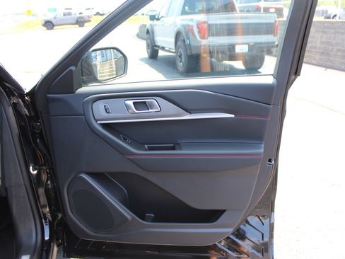 New 2026 Ford Explorer ST-Line w/ ST-Line Street Pack AWD/4WD image 12